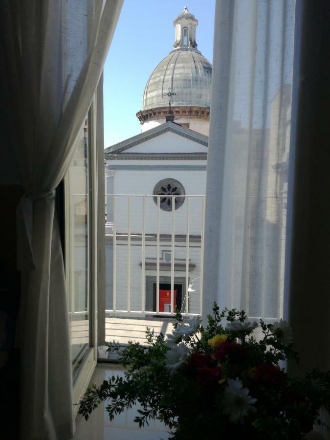 Bed and Breakfast Dimora Filangieri Nápoles Exterior foto